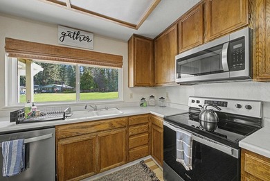 Take your clients to see this lovely condo located on the 5th - photo 18