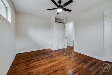This beautifully renovated 2-bedroom, 1 bath bungalow is full of - photo 19