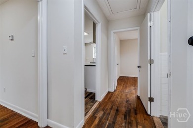 This beautifully renovated 2-bedroom, 1 bath bungalow is full of - photo 21