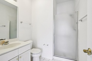 Welcome to 13322 S Bayberry Lane, a comfortable and - photo 22