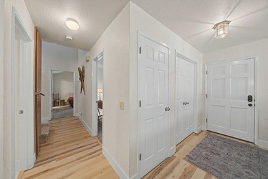 Take your clients to see this lovely condo located on the 5th - photo 23