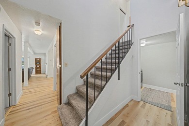 Take your clients to see this lovely condo located on the 5th - photo 31