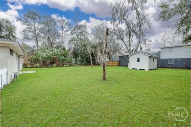 This beautifully renovated 2-bedroom, 1 bath bungalow is full of - photo 33