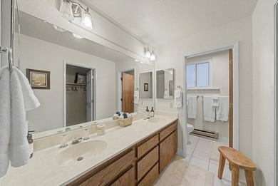 Take your clients to see this lovely condo located on the 5th - photo 35