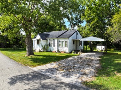 Kentucky River Home Sale Pending in Irvine Kentucky