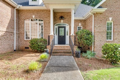 Welcome home to this spacious and beautifully designed home in - photo 2