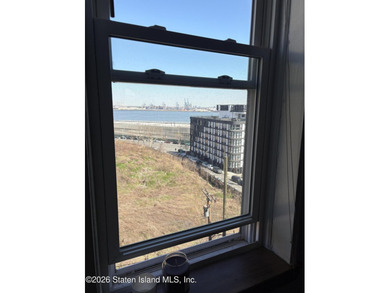 Welcome to 36 Hamilton! Imagine waking up to a view of the NYC - photo 6