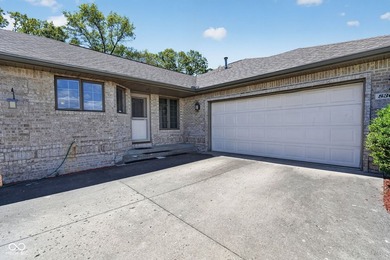 Beautiful fully brick, one-level home featuring 2 bedrooms, 2 - photo 3