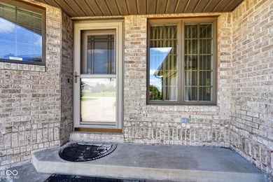 Beautiful fully brick, one-level home featuring 2 bedrooms, 2 - photo 4