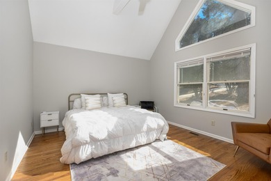 Unique townhome opportunity in the heart of Reynolds Lake