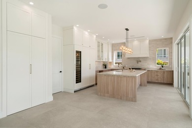 Welcome to 194 Buttonwood Lane, a rare waterfront sanctuary - photo 14