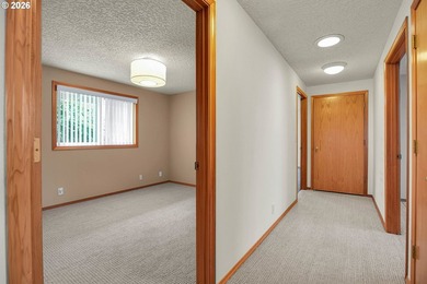 Well-maintained one-level home conveniently located in downtown - photo 14