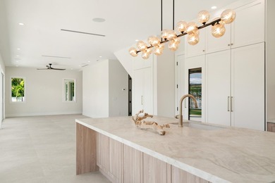 Welcome to 194 Buttonwood Lane, a rare waterfront sanctuary - photo 15