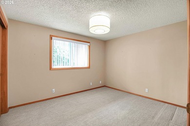Well-maintained one-level home conveniently located in downtown - photo 15