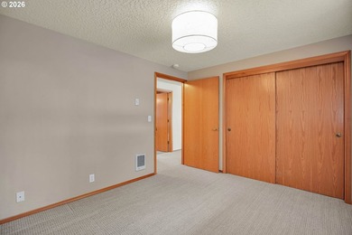 Well-maintained one-level home conveniently located in downtown - photo 17
