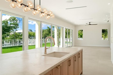 Welcome to 194 Buttonwood Lane, a rare waterfront sanctuary - photo 18