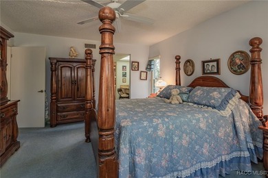 Relax and enjoy convenient living in this 2nd floor corner end - photo 21