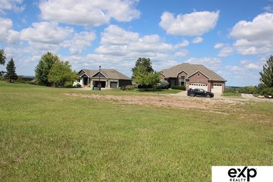 Welcome to Iron Horse-an exceptional community perfectly - photo 10