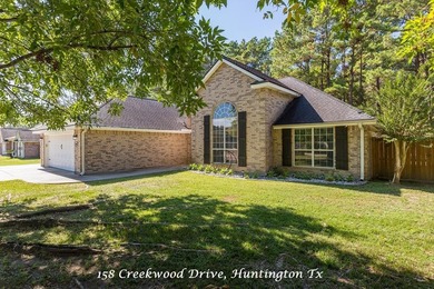 Lake Sam Rayburn  Home For Sale in Huntington Texas