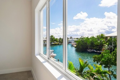 Welcome to 194 Buttonwood Lane, a rare waterfront sanctuary - photo 38