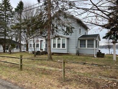 Devils Lake Home For Sale in Manitou Beach Michigan