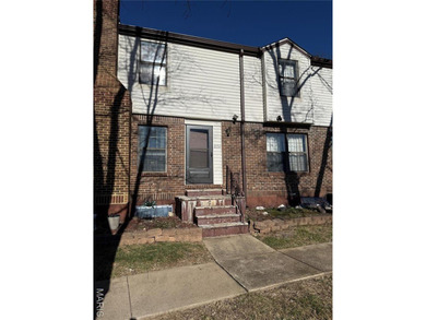 Raintree Lake- Jefferson County Condo For Sale in Hillsboro Missouri