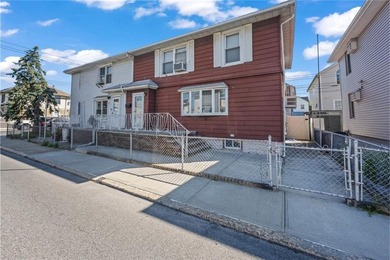 Welcome home to this bright and spacious property in the - photo 3