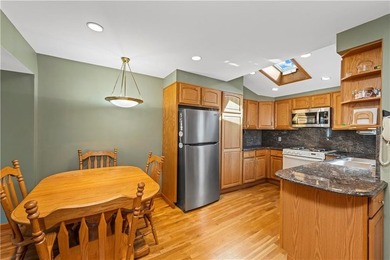 Welcome home to this bright and spacious property in the - photo 5