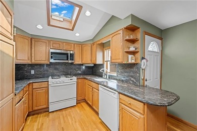 Welcome home to this bright and spacious property in the - photo 7