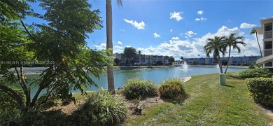 Lake Condo For Sale in Lake Worth, Florida