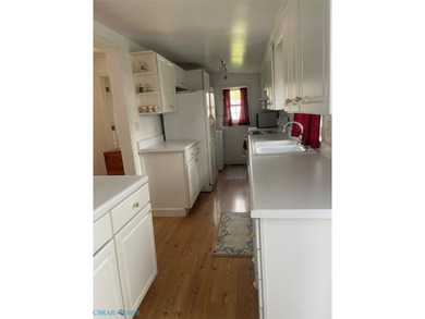 Charming, bright cottage home located on historic *Cottage Row* - photo 12