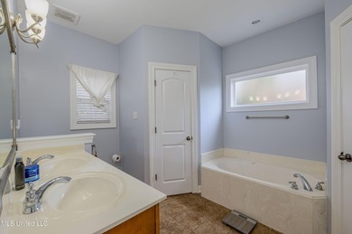 Located in a peaceful cove just minutes from Silo Square! A - photo 12