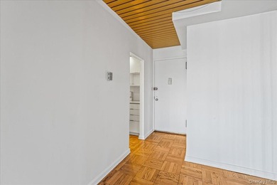 Elevate your lifestyle in this rare one-bedroom junior penthouse - photo 12