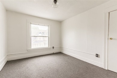 Great opportunity for both owner-occupants and investors! This - photo 16