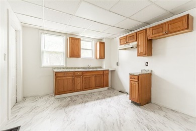 Great opportunity for both owner-occupants and investors! This - photo 19