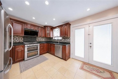 Welcome to a prestigious corner single-family home located on a - photo 4