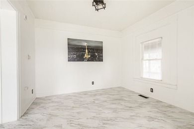 Great opportunity for both owner-occupants and investors! This - photo 25