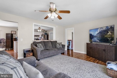 Welcome to your dream home nestled in the highly sought-after - photo 8