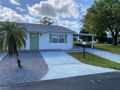 Lehigh Acres Area Condo For Sale in Lehigh Acres Florida