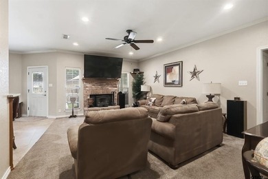 Beautiful home located in the Dogwood Ridge subdivision located - photo 12