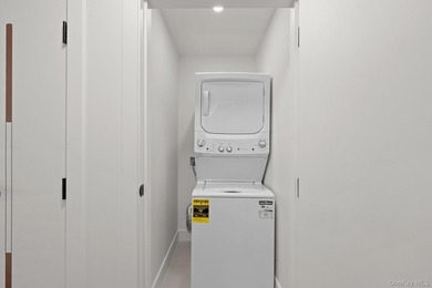 Space, style & modern luxury come together at 240-05-147th - photo 13