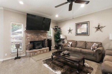 Beautiful home located in the Dogwood Ridge subdivision located - photo 13