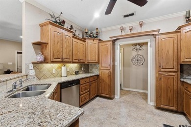 Beautiful home located in the Dogwood Ridge subdivision located - photo 14