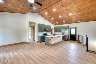 Welcome to this stunning 3-bedroom, 3-bathroom modern rustic - photo 15