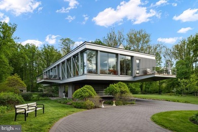 Riverscape is a rare architectural estate lifted gracefully - photo 16