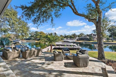 STUNNING NAVIGABLE WATERFRONT ESTATE w/ PRIVATE DOCK. NEW PAVERS - photo 18