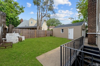 Space, style & modern luxury come together at 240-05-147th - photo 19