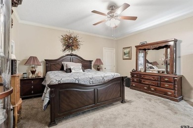 Beautiful home located in the Dogwood Ridge subdivision located - photo 20