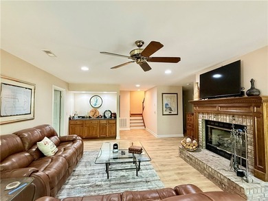 This recently renovated Keowee Key home is stunning both inside - photo 20