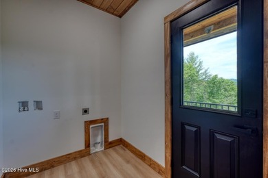 Welcome to this stunning 3-bedroom, 3-bathroom modern rustic - photo 21